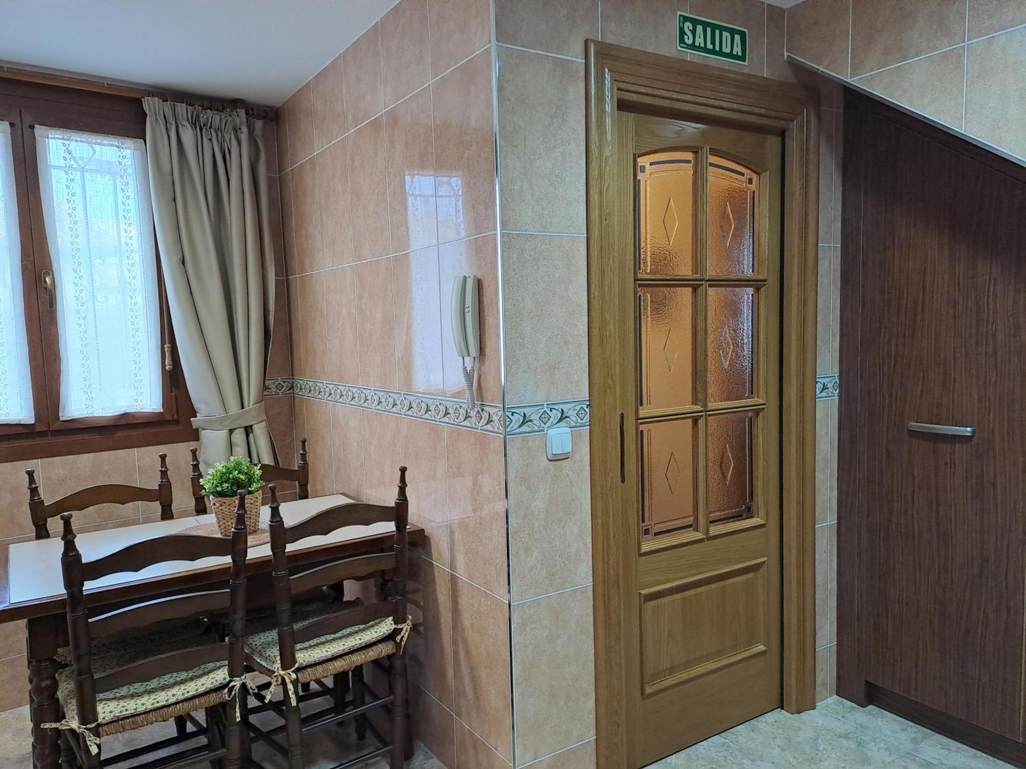 Casa Rural Torreblanca Уррос Экстерьер фото