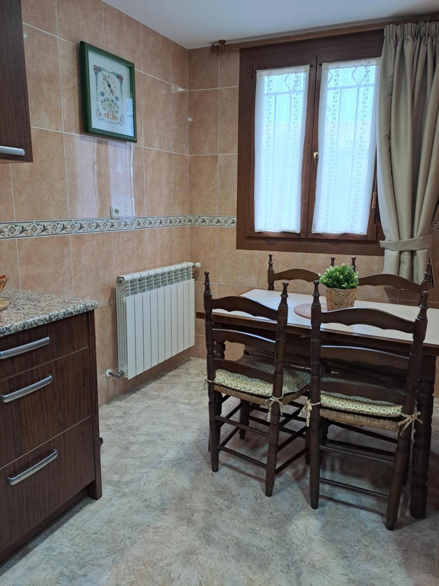 Casa Rural Torreblanca Уррос Экстерьер фото